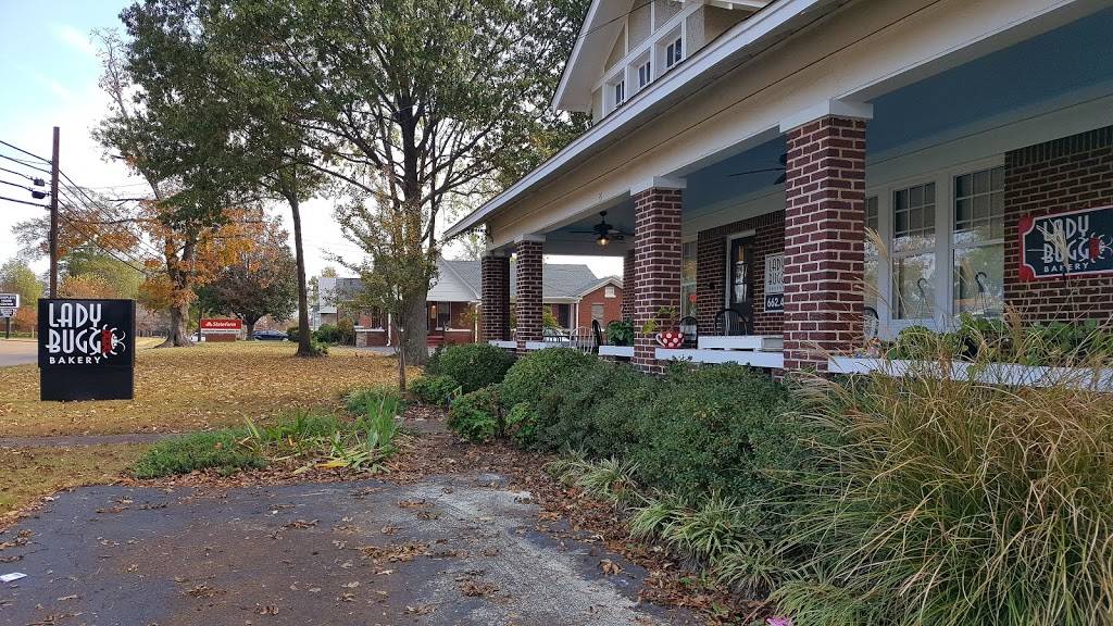 Lady Bugg Bakery | restaurant | 39 W Commerce St, Hernando, MS 38632, USA | 6624497000 OR +1 662-449-7000