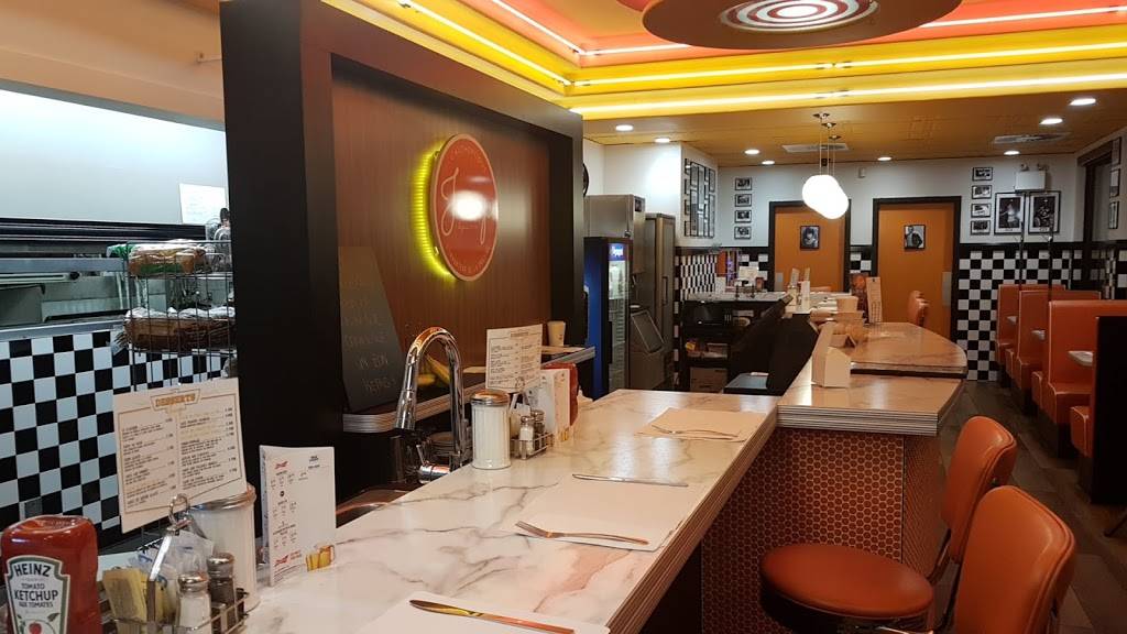 Roy Jucep | restaurant | 1050 Boulevard Saint-Joseph, Drummondville, QC J2C 2C6, Canada | 8194784848 OR +1 819-478-4848