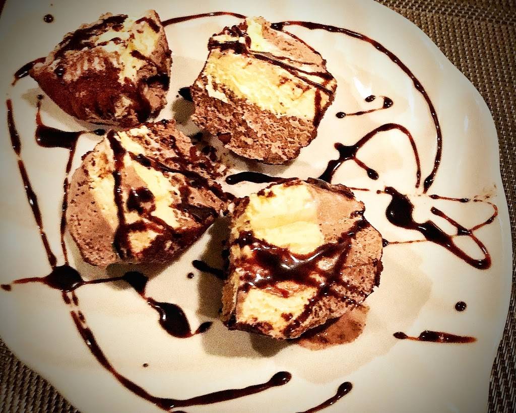 Romis | restaurant | 3062 Bloor St W, Etobicoke, ON M8X 1C4, Canada | 4162335885 OR +1 416-233-5885