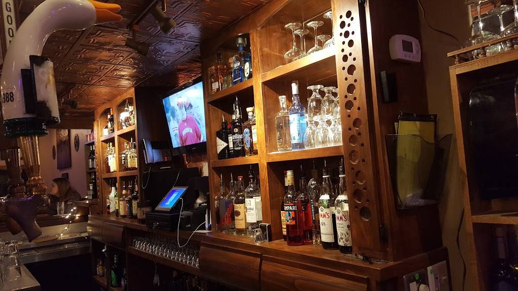 Remingtons Gastropub | restaurant | 102 S 3rd St, Malta, IL 60150, USA | 8158252794 OR +1 815-825-2794