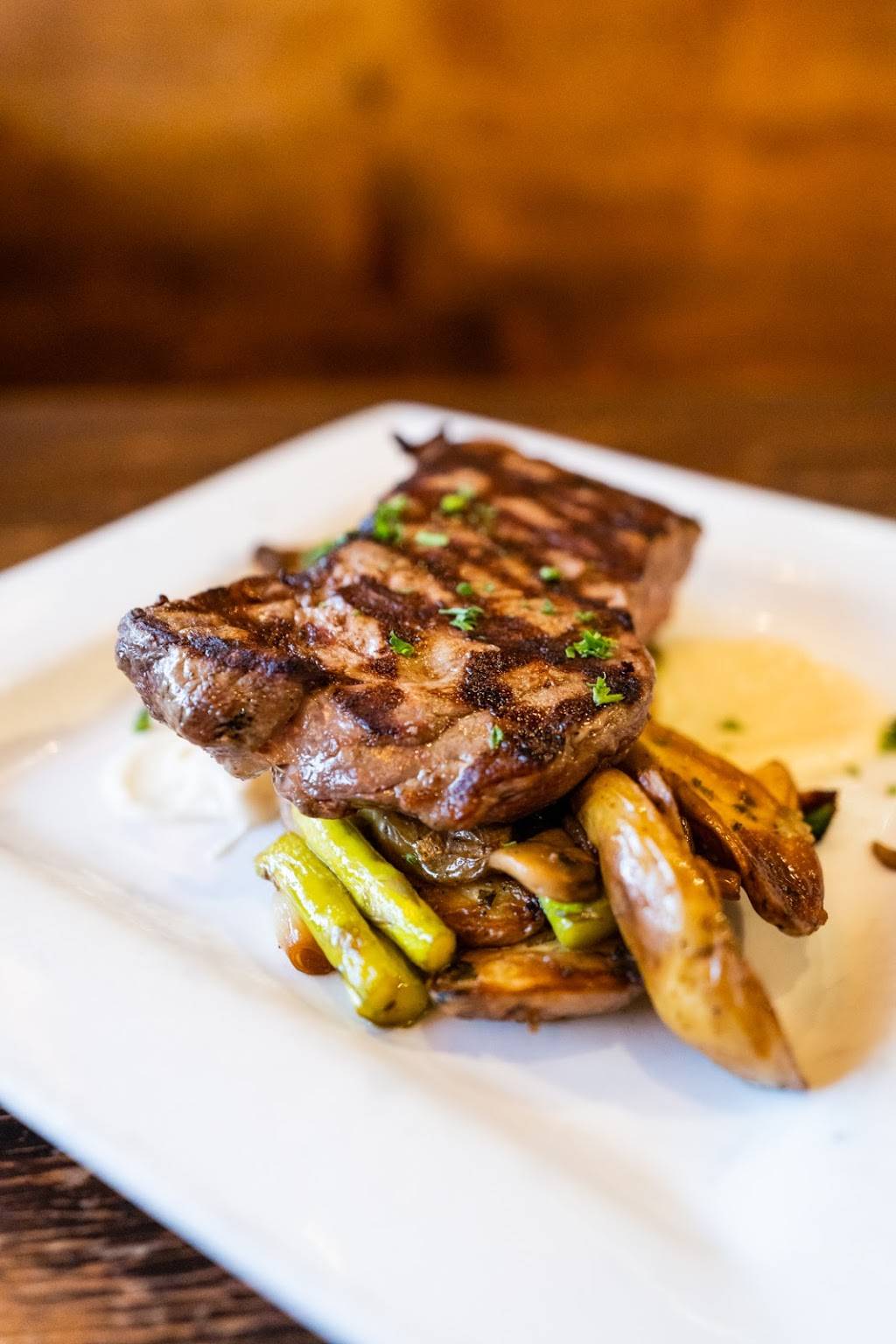 Widow Browns Cafe | restaurant | 128 Federal Rd, Danbury, CT 06811, USA | 2037437021 OR +1 203-743-7021