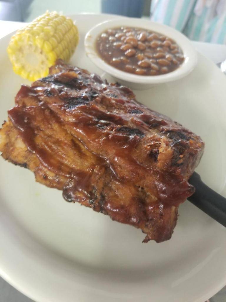 The Log Cabin | restaurant | 64 E Sierra Ave, Portola, CA 96122, USA | 5308329616 OR +1 530-832-9616