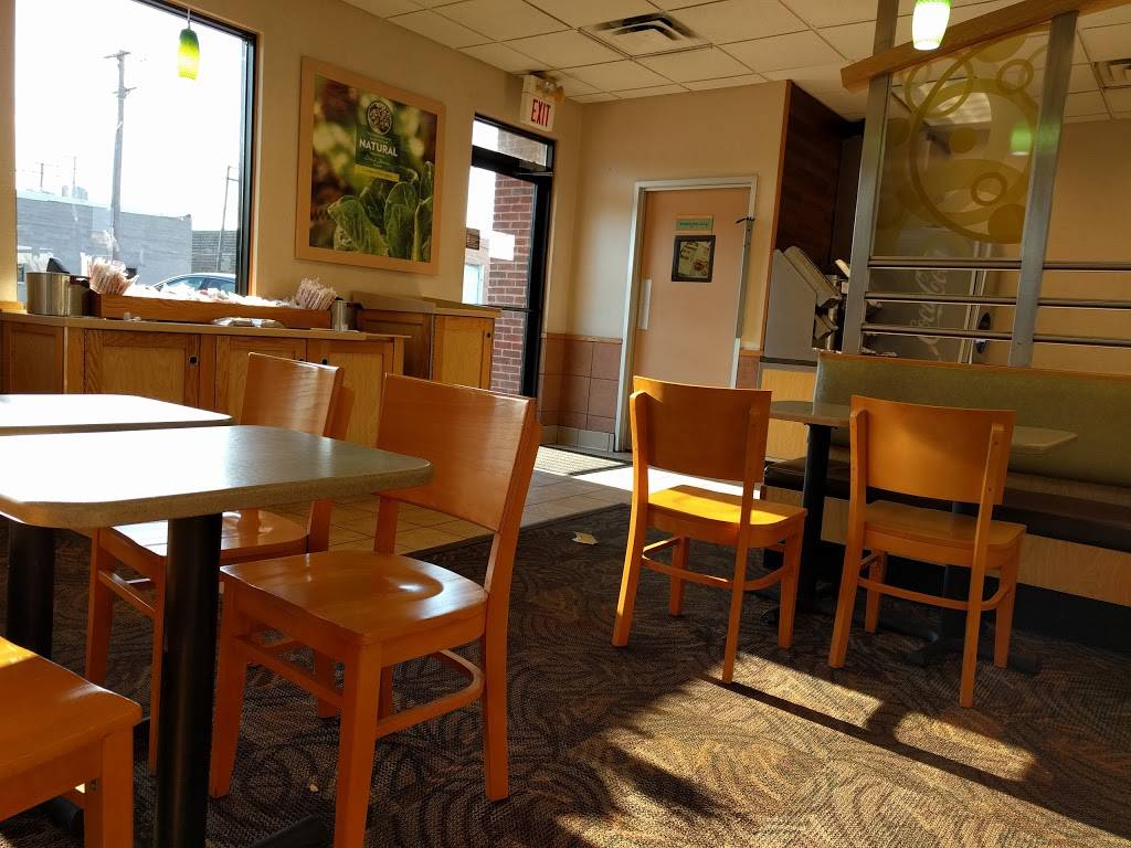 Wendys | restaurant | 4116 W Roosevelt Rd, Hillside, IL 60162, USA | 7085477847 OR +1 708-547-7847