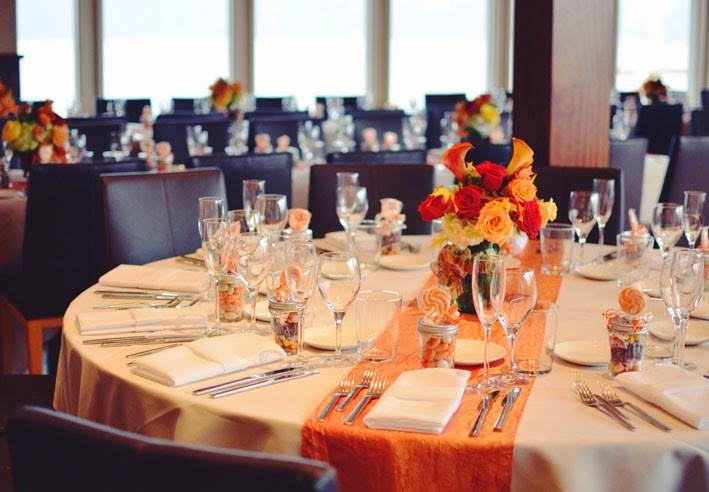 Half Moon | restaurant | 1 High St, Dobbs Ferry, NY 10522, USA | 9146934130 OR +1 914-693-4130