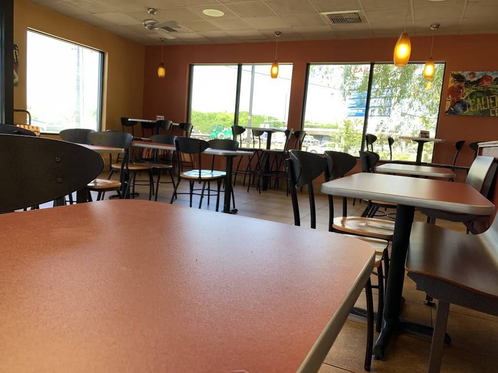 Jack in the Box | restaurant | 8832 TX-146, Baytown, TX 77523, USA | 2813837363 OR +1 281-383-7363