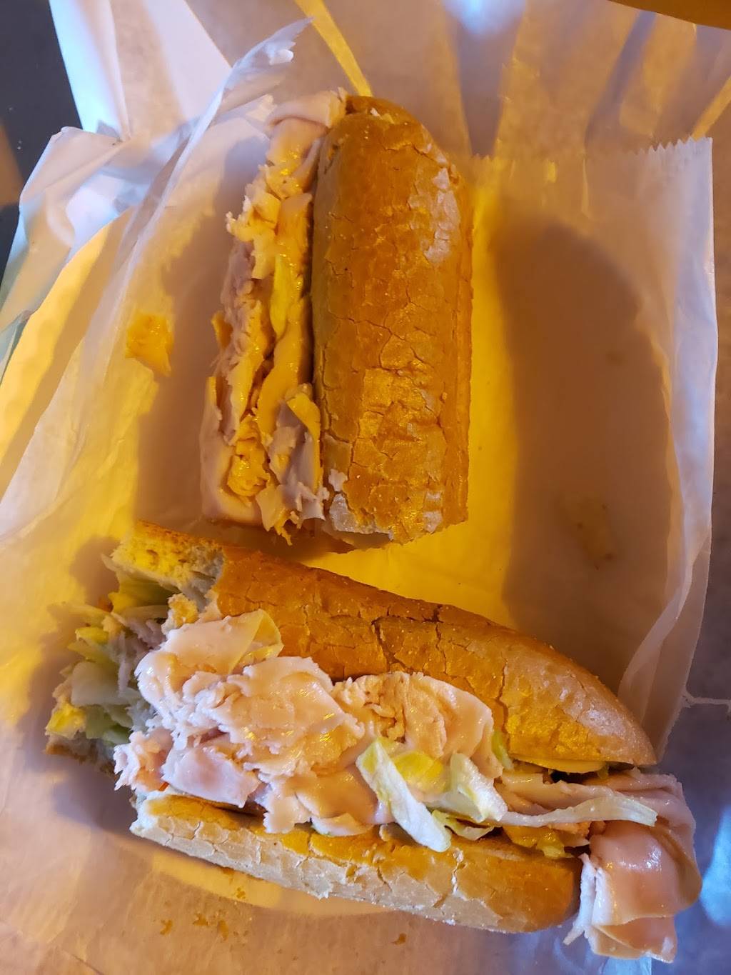 J.R.S Hideaway | meal takeaway | 29A Foodmart Rd, Roxbury, MA 02118, USA | 6172697100 OR +1 617-269-7100