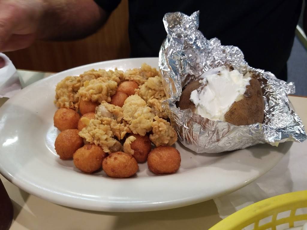 Fishermans Dock | restaurant | 4307 Fort Henry Dr, Kingsport, TN 37663, USA | 4232390268 OR +1 423-239-0268