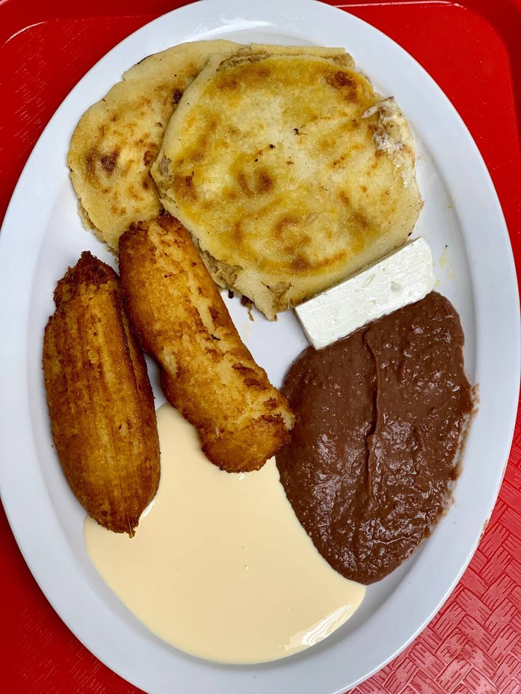 Flores Pupuseria | restaurant | 4125 E Belknap St #123, Haltom City, TX 76111, USA | 6823859499 OR +1 682-385-9499