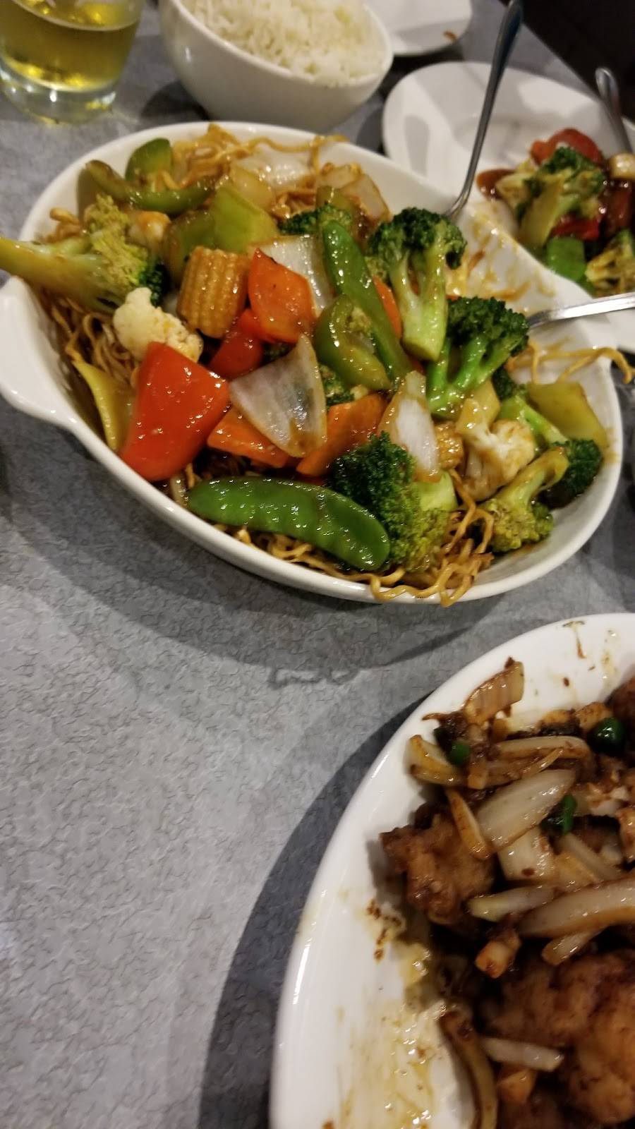 China Garden Restaurant | restaurant | 7071 Airport Rd, Mississauga, ON L4T 4J3, Canada | 9056781678 OR +1 905-678-1678