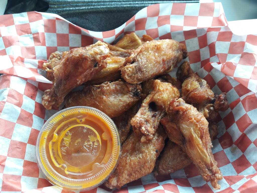 Virginias Seafood & Wings | restaurant | 7095 S US Hwy 17 92, Casselberry, FL 32718, USA | 4077218727 OR +1 407-721-8727