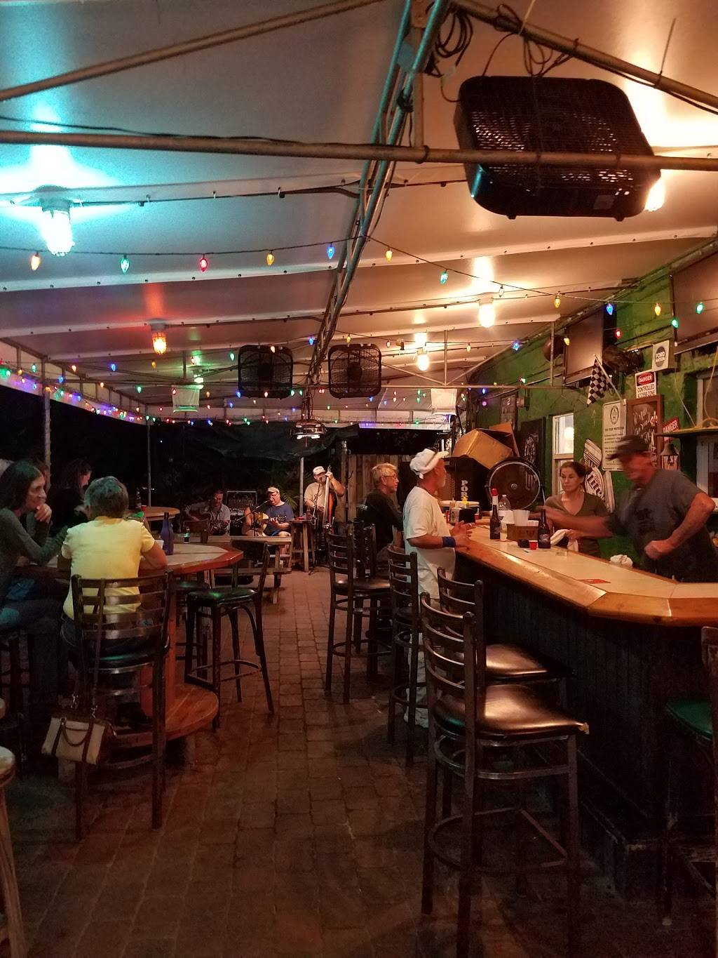 Big Dog Station | restaurant | 3148 NE 12th Ave, Oakland Park, FL 33334, USA | 9545614304 OR +1 954-561-4304