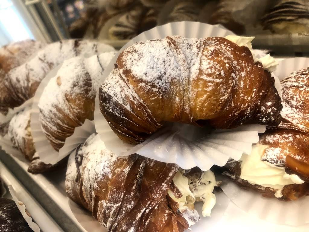 Straccos Subs And More | restaurant | 85 Sandwich St, Plymouth, MA 02360, USA | 7743435968 OR +1 774-343-5968