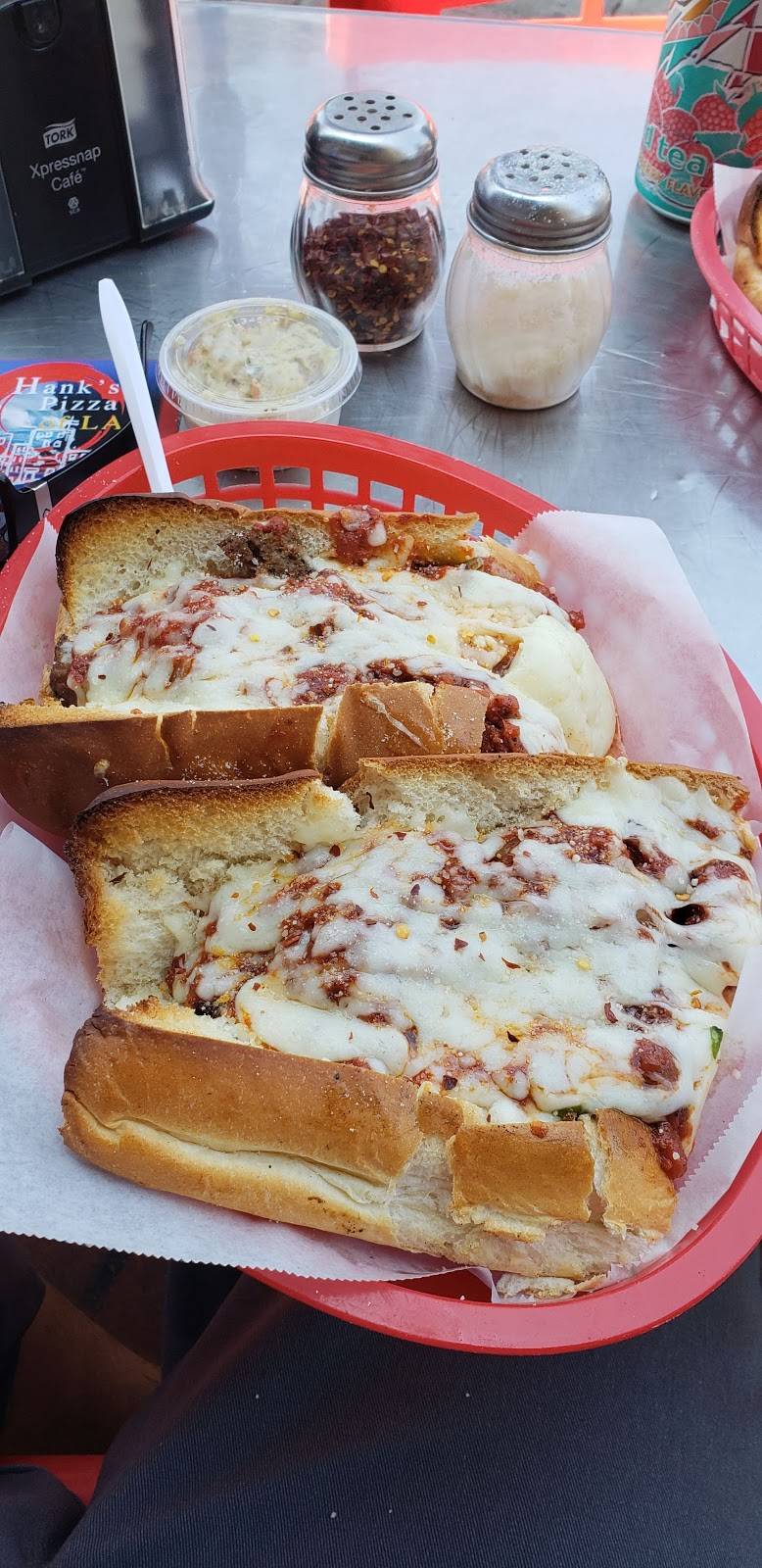 Hanks Pizza | meal delivery | 442 W Manchester Ave, Playa Del Rey, CA 90293, USA | 4242285251 OR +1 424-228-5251