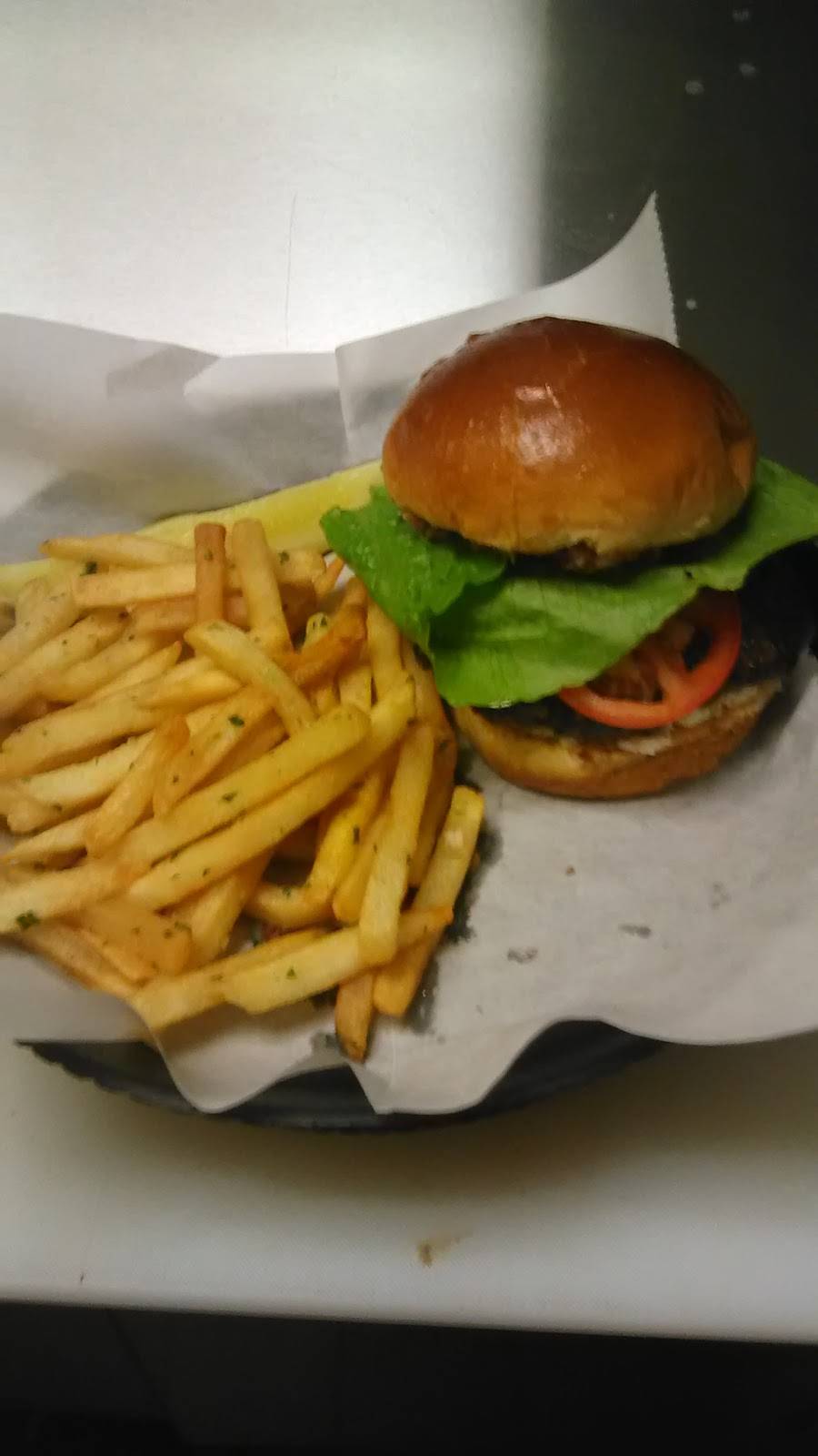 Charlies Bar And Grill | restaurant | 117 S Bridge St, Dimondale, MI 48821, USA | 5172357101 OR +1 517-235-7101