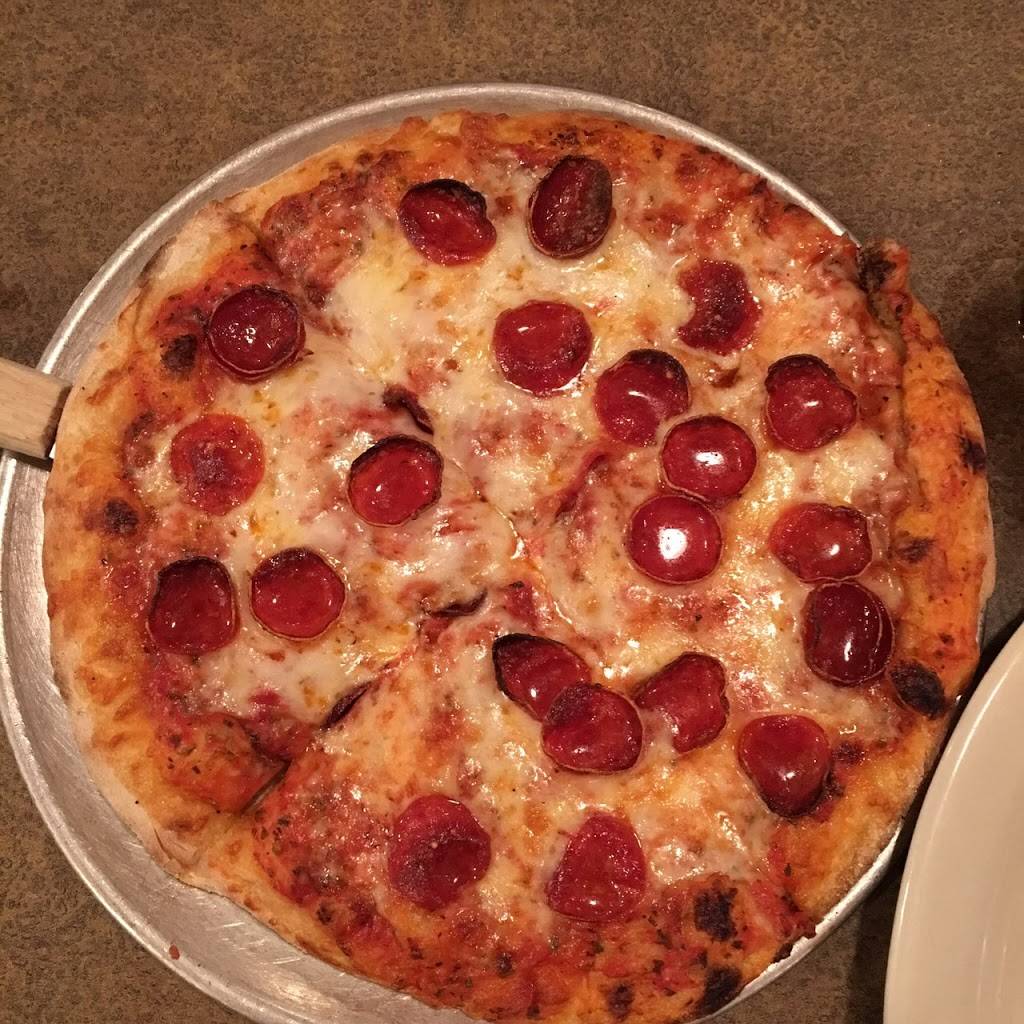 Puglianos Italian Grill | restaurant | 1808 Golden Mile Hwy, Pittsburgh, PA 15239, USA | 7243278991 OR +1 724-327-8991