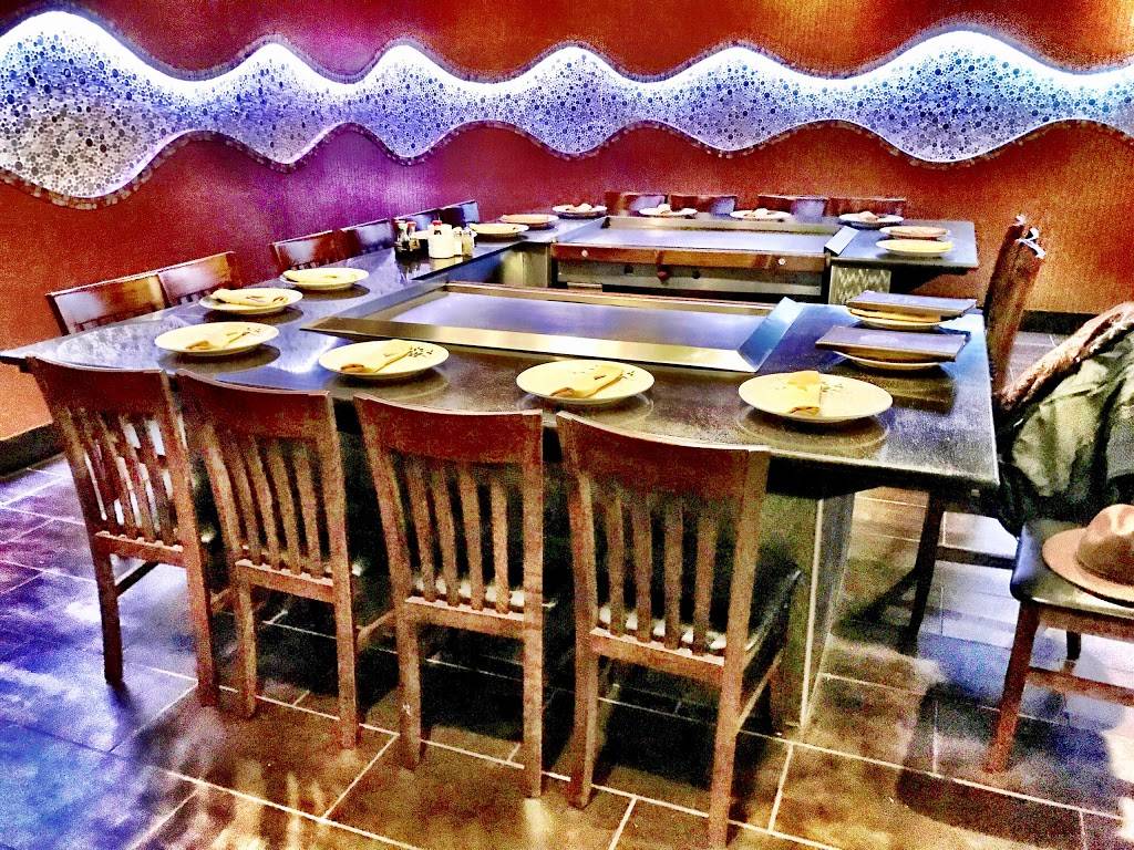 Kabuto Japanese Steakhouse and Sushi Bar | restaurant | 8813 Pulaski Hwy, Essex, MD 21221, USA | 4439692106 OR +1 443-969-2106