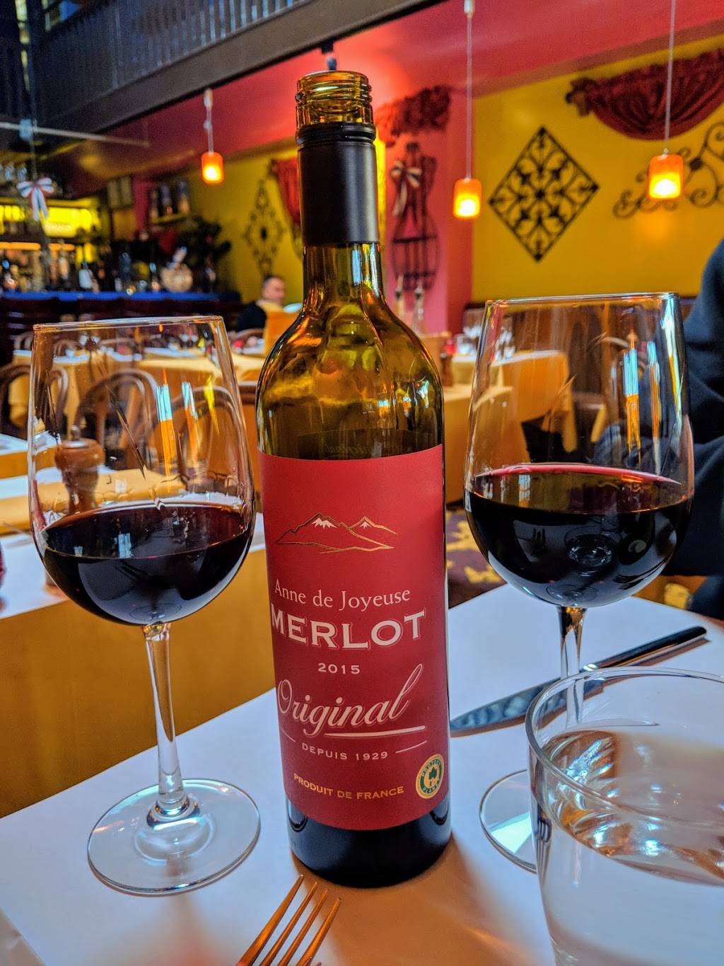 ChouChou French Bistro | restaurant | 400 Dewey Blvd, San Francisco, CA 94116, USA | 4152420960 OR +1 415-242-0960