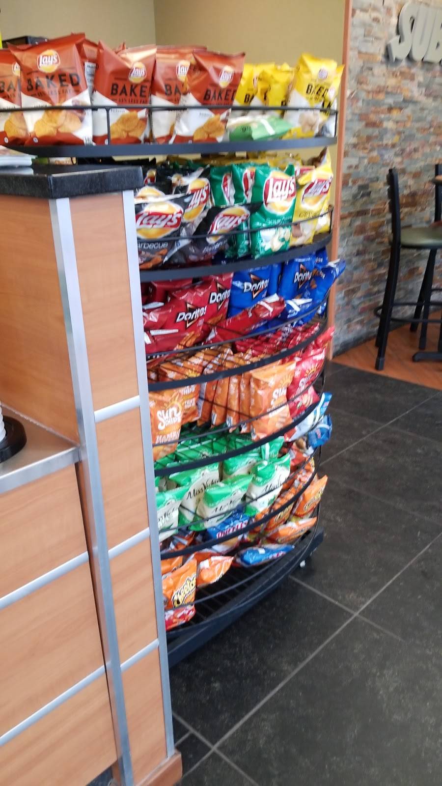 Subway Restaurants | restaurant | 1904 N Western Ave, Chicago, IL 60647, USA | 7733608478 OR +1 773-360-8478