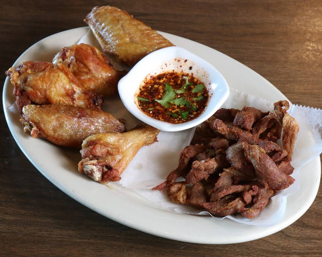 We Thai Restaurant & Bar | restaurant | 2575 S Dairy Ashford Rd Ste.A, Houston, TX 77077, USA | 2817595400 OR +1 281-759-5400