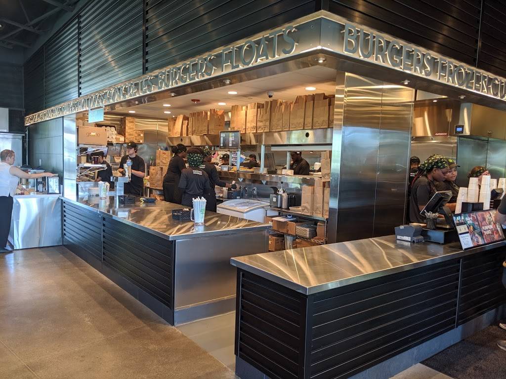 Shake Shack | restaurant | 1765 E Golf Rd, Schaumburg, IL 60173, USA | 7088526305 OR +1 708-852-6305