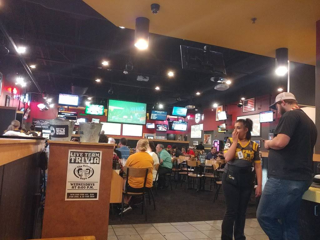 Buffalo Wild Wings | meal takeaway | 11431 Parkside Dr, Knoxville, TN 37934, USA | 8659667300 OR +1 865-966-7300