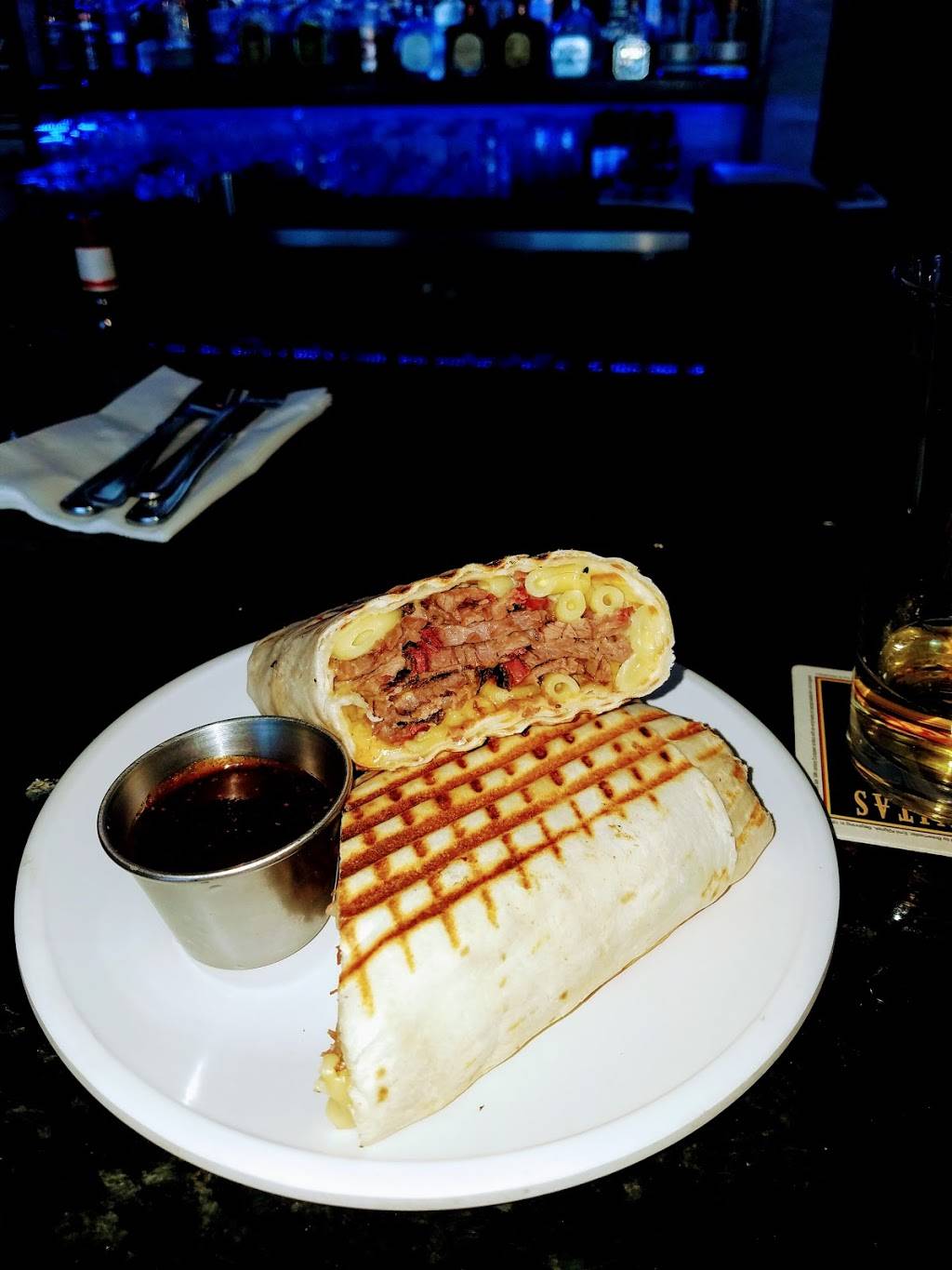 The Bar-B-Que Bar | night club | 10863 W Magnolia Blvd, North Hollywood, CA 91601, USA | 8187540030 OR +1 818-754-0030