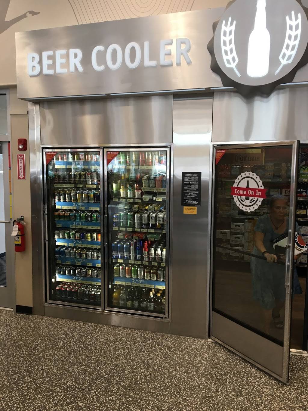 Wawa | cafe | 600 W Granada Blvd, Ormond Beach, FL 32174, USA | 3863102265 OR +1 386-310-2265