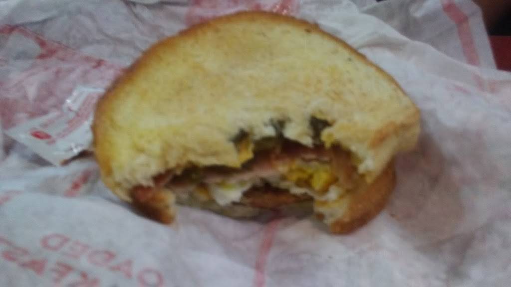 Jack in the Box | restaurant | 1228 Robert B Cullum Blvd, Dallas, TX 75210, USA | 2149289194 OR +1 214-928-9194