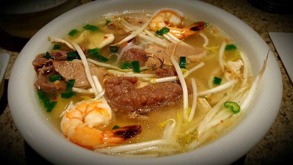 Seven Moons North Kingstown | restaurant | 6900 Post Rd, North Kingstown, RI 02852, USA | 4018858383 OR +1 401-885-8383