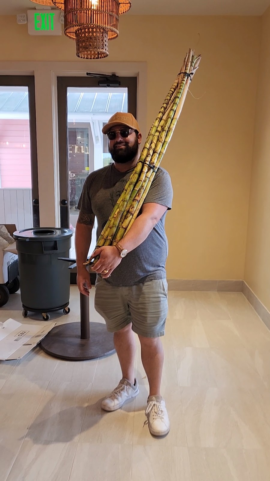 The Daytrader Tiki Bar and Restaurant | restaurant | 2236 E County Hwy 30A Unit 4 & 5, Seaside, FL 32459, USA | 8502738189 OR +1 850-273-8189