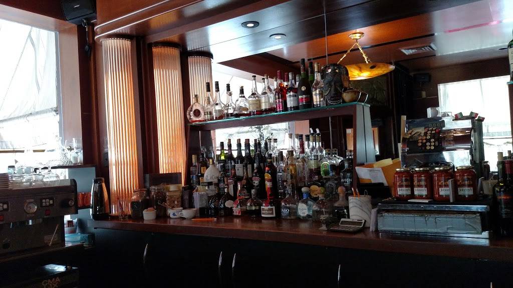 Johnnys Bar on Fulton | restaurant | 3164 Fulton Rd, Cleveland, OH 44109, USA | 2162810055 OR +1 216-281-0055