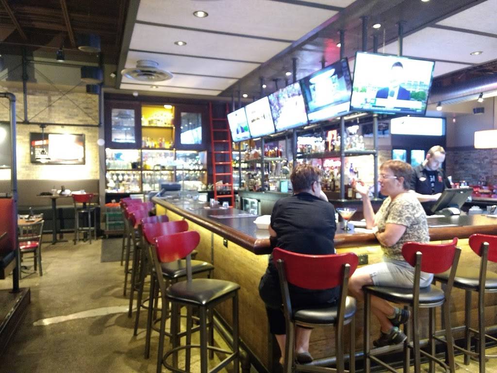 Smokey Bones Bar & Fire Grill | restaurant | 252 Montgomery Mall, North Wales, PA 19454, USA | 2674364630 OR +1 267-436-4630