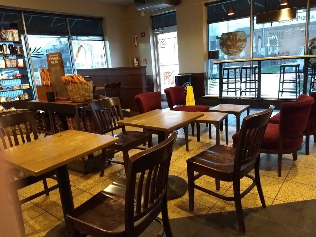 Starbucks | cafe | 70 Hebron Ave, Glastonbury, CT 06033, USA | 8603682434 OR +1 860-368-2434