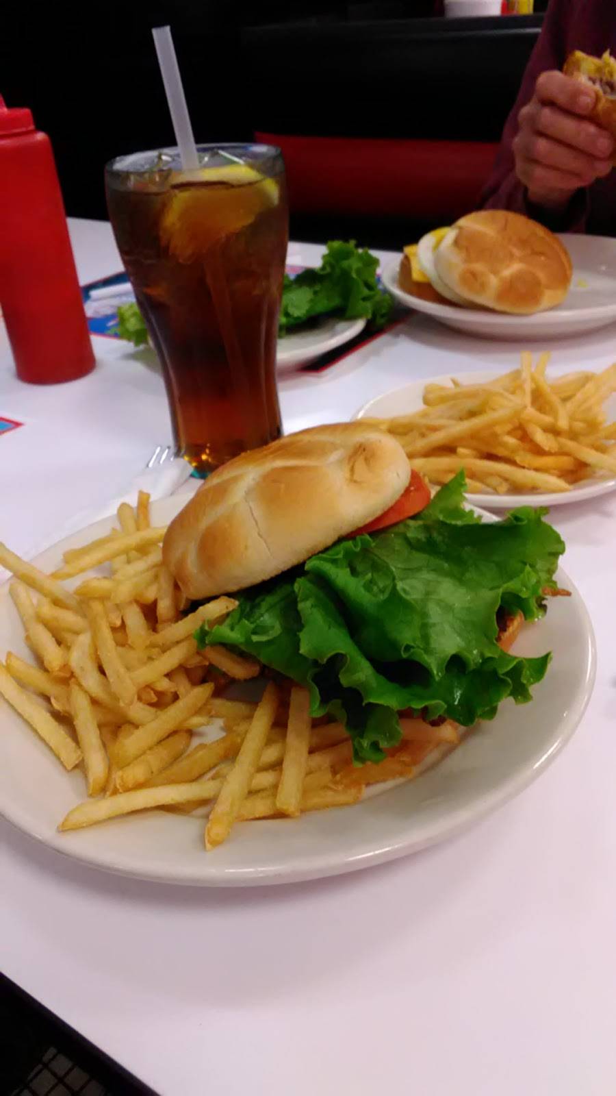 Steak n Shake | restaurant | 16201 N Dale Mabry Hwy, Tampa, FL 33618, USA | 8139081567 OR +1 813-908-1567
