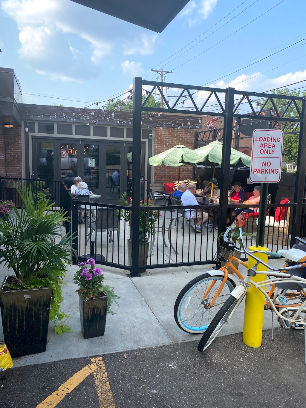 Jamesons Irish Bar | restaurant | 886 Smith Ave S, West St Paul, MN 55118, USA | 6514572729 OR +1 651-457-2729