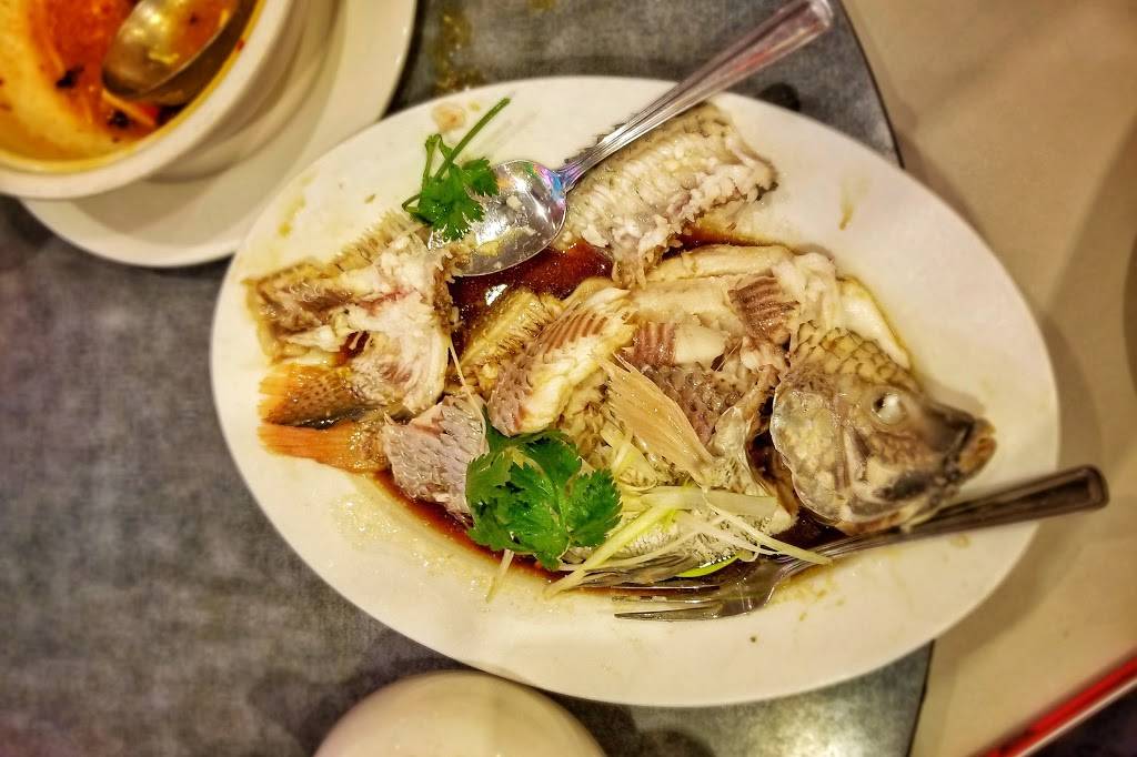 The Royal Chinese Restaurant | restaurant | 3587 Sheppard Ave E, Scarborough, ON M1T 3K8, Canada | 4162987897 OR +1 416-298-7897