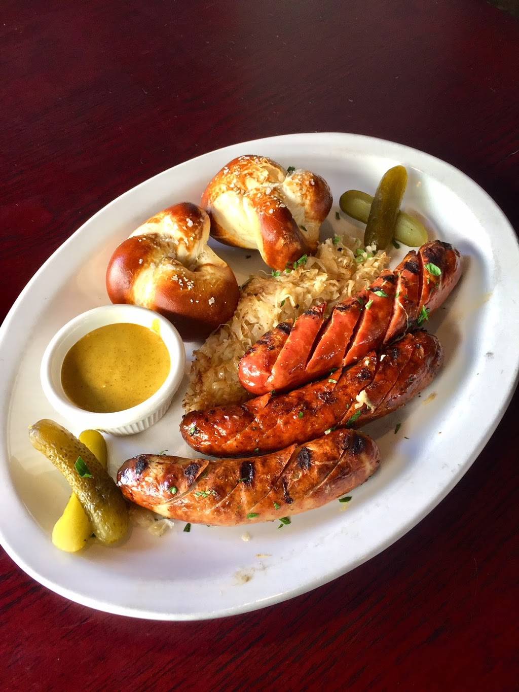 The Grill House | restaurant | 246 Redwood Shores Pkwy, Redwood City, CA 94065, USA | 6502648017 OR +1 650-264-8017