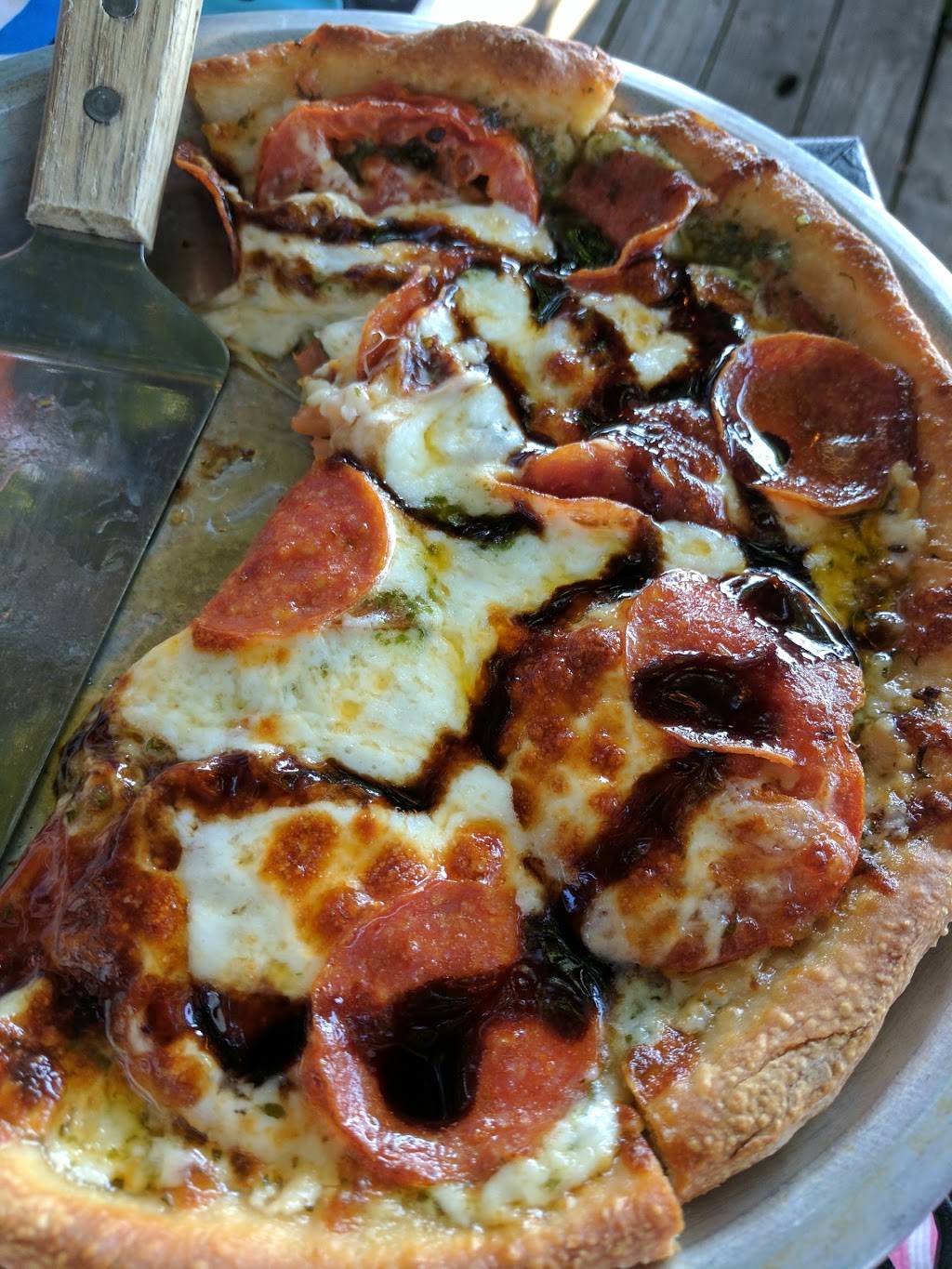 The Woods Restaurant and Lounge | restaurant | 21919 Center Ridge Rd, Cleveland, OH 44116, USA | 4403339663 OR +1 440-333-9663