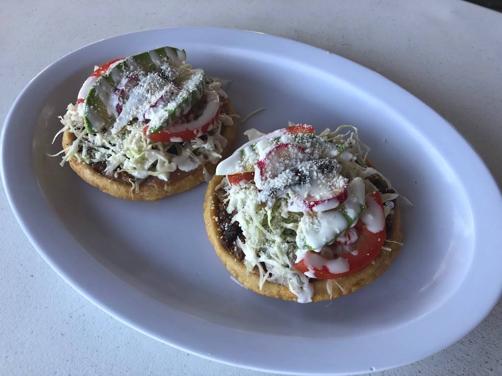 Mi Lindo Michoacan Taqueria | restaurant | 7110 Cameron Rd, Austin, TX 78752, USA | 5125844787 OR +1 512-584-4787