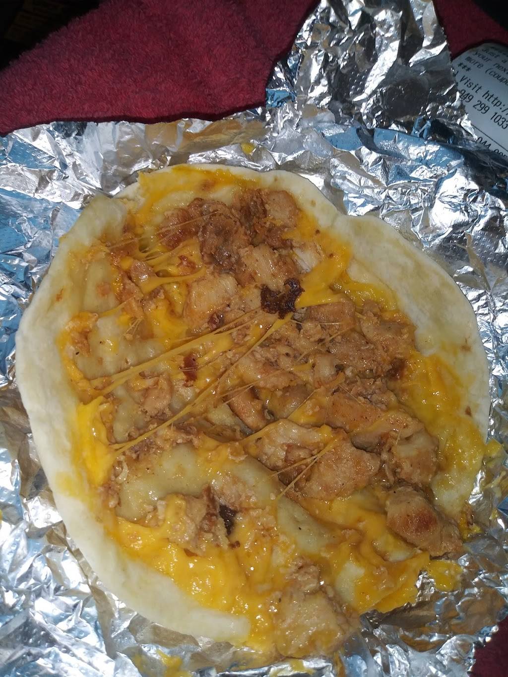 Del Taco | meal takeaway | 17292 Main St, Hesperia, CA 92345, USA | 7602448262 OR +1 760-244-8262