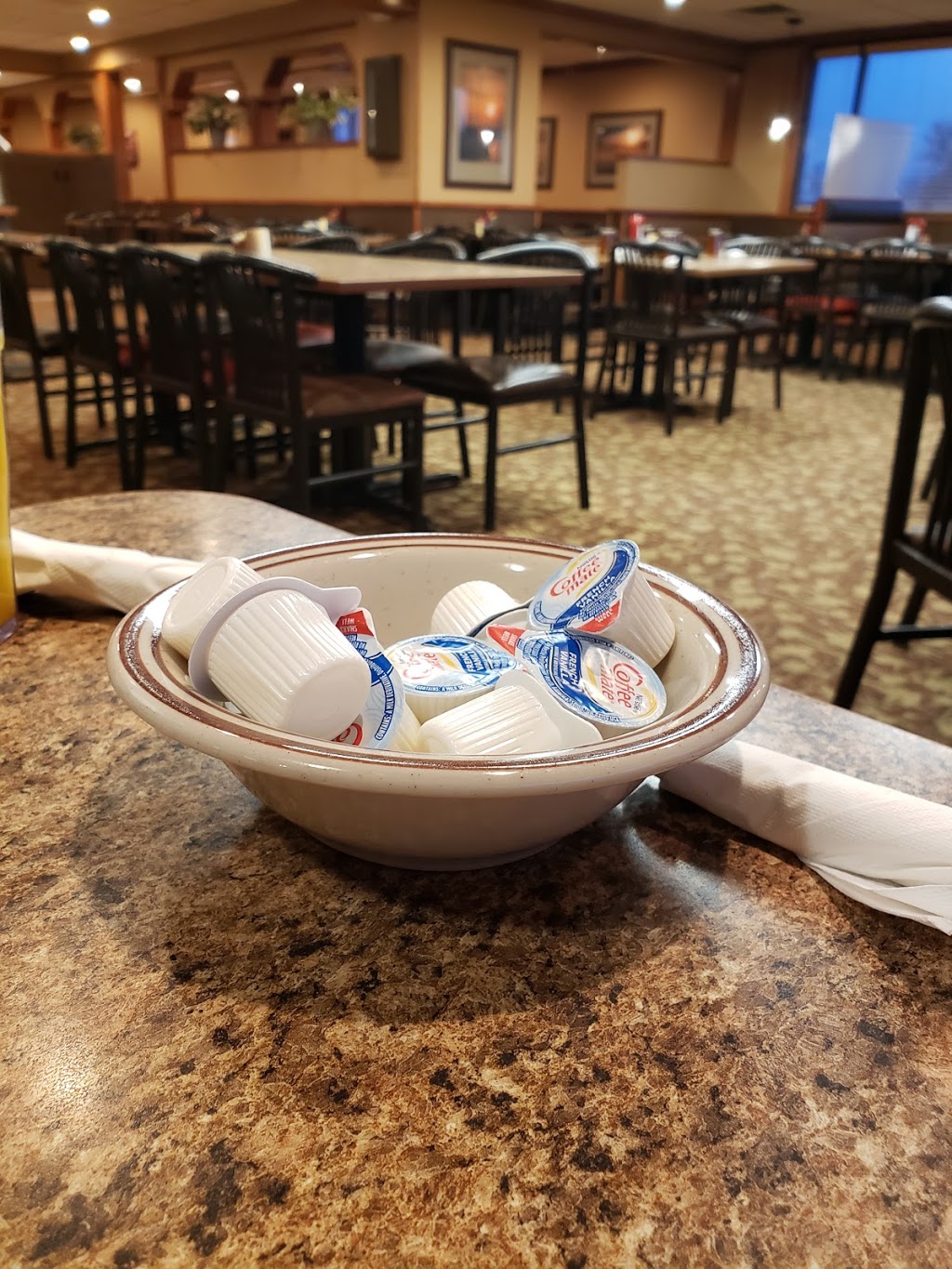 Yankton Fryn Pan Family Restaurant | restaurant | 502 W 21st St, Yankton, SD 57078, USA | 6056656230 OR +1 605-665-6230