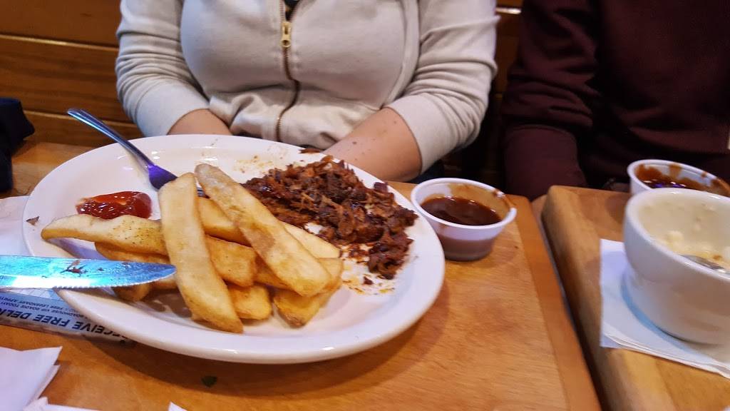 Texas Roadhouse | restaurant | 14200 E Iliff Ave, Aurora, CO 80014, USA | 3037453838 OR +1 303-745-3838