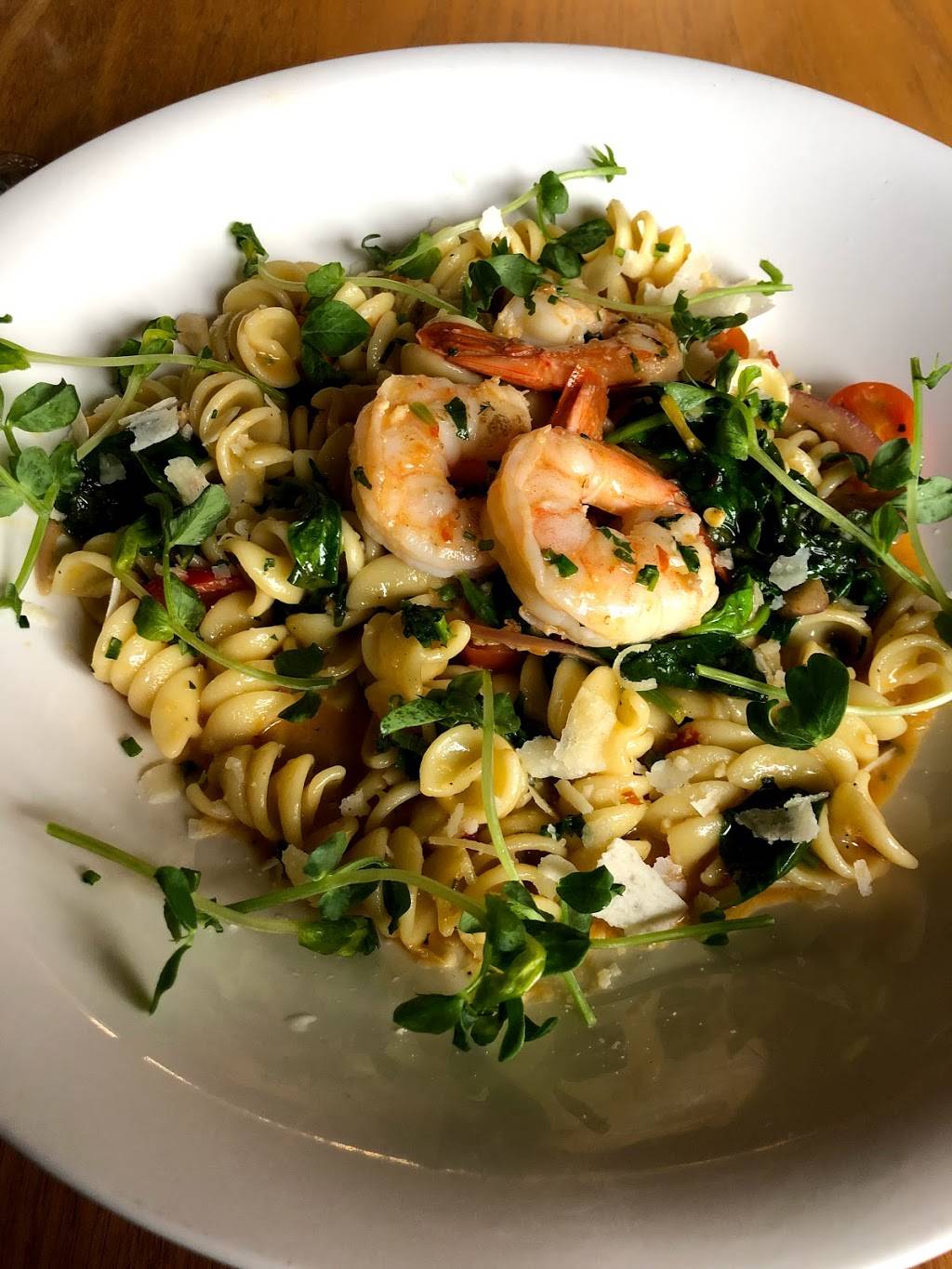 West Plains Bistro | restaurant | 133 Plains Rd E, Burlington, ON L7T 2L3, Canada | 9053339449 OR +1 905-333-9449