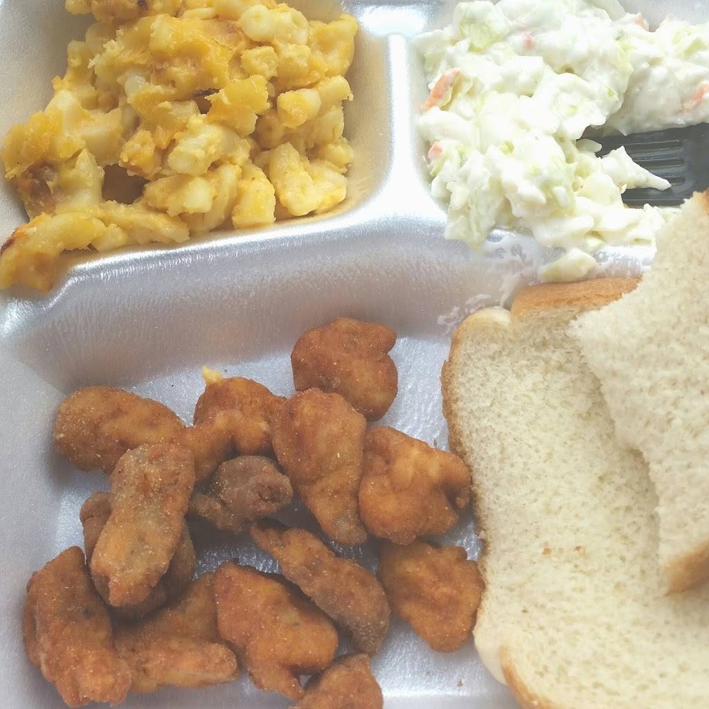 Seafood & More | restaurant | 3927, 724 S Main St, Danville, VA 24541, USA | 4347992333 OR +1 434-799-2333