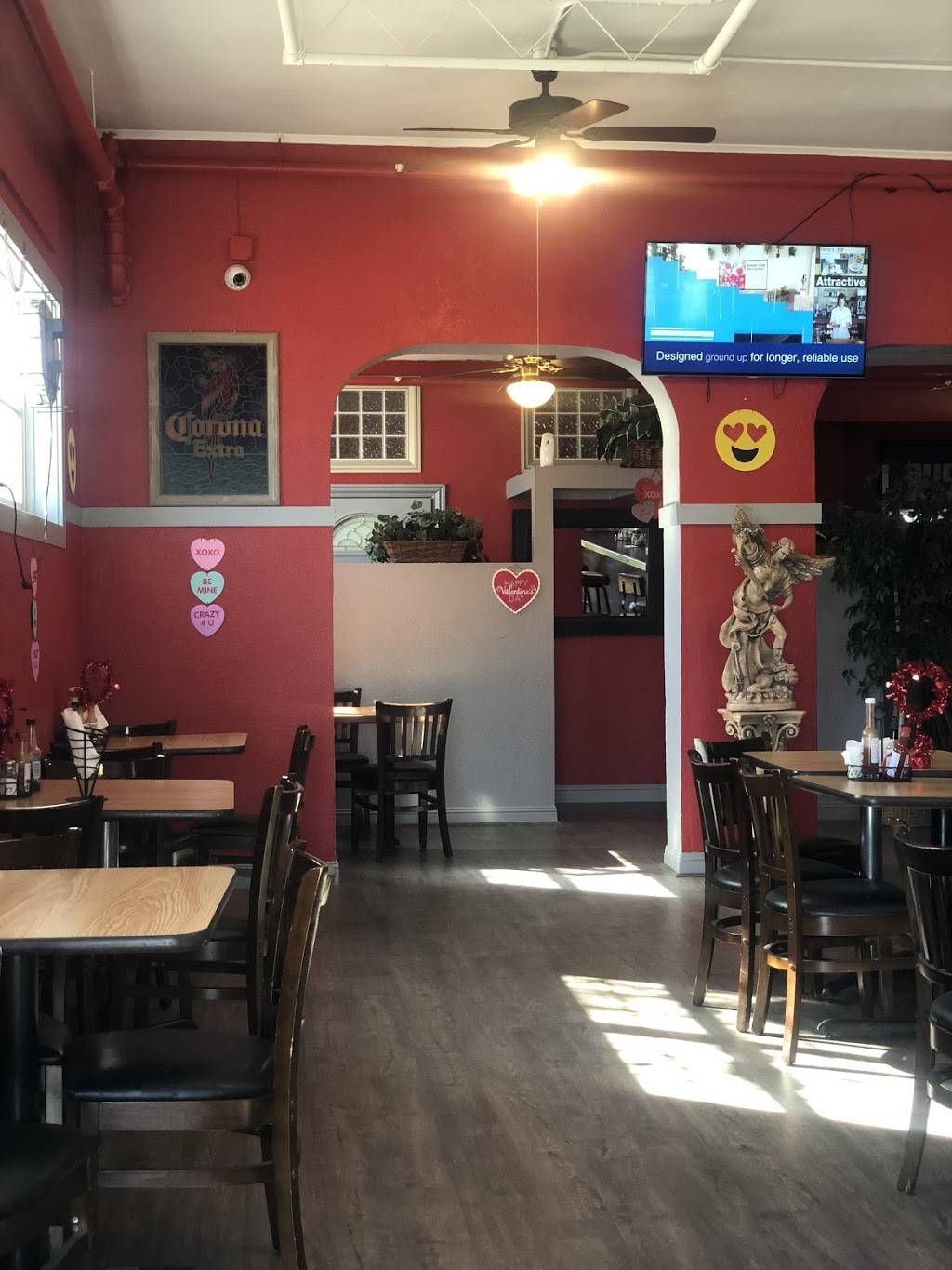 Mariscos Nayarita | restaurant | 204 4th St, Hollister, CA 95023, USA | 8313130753 OR +1 831-313-0753