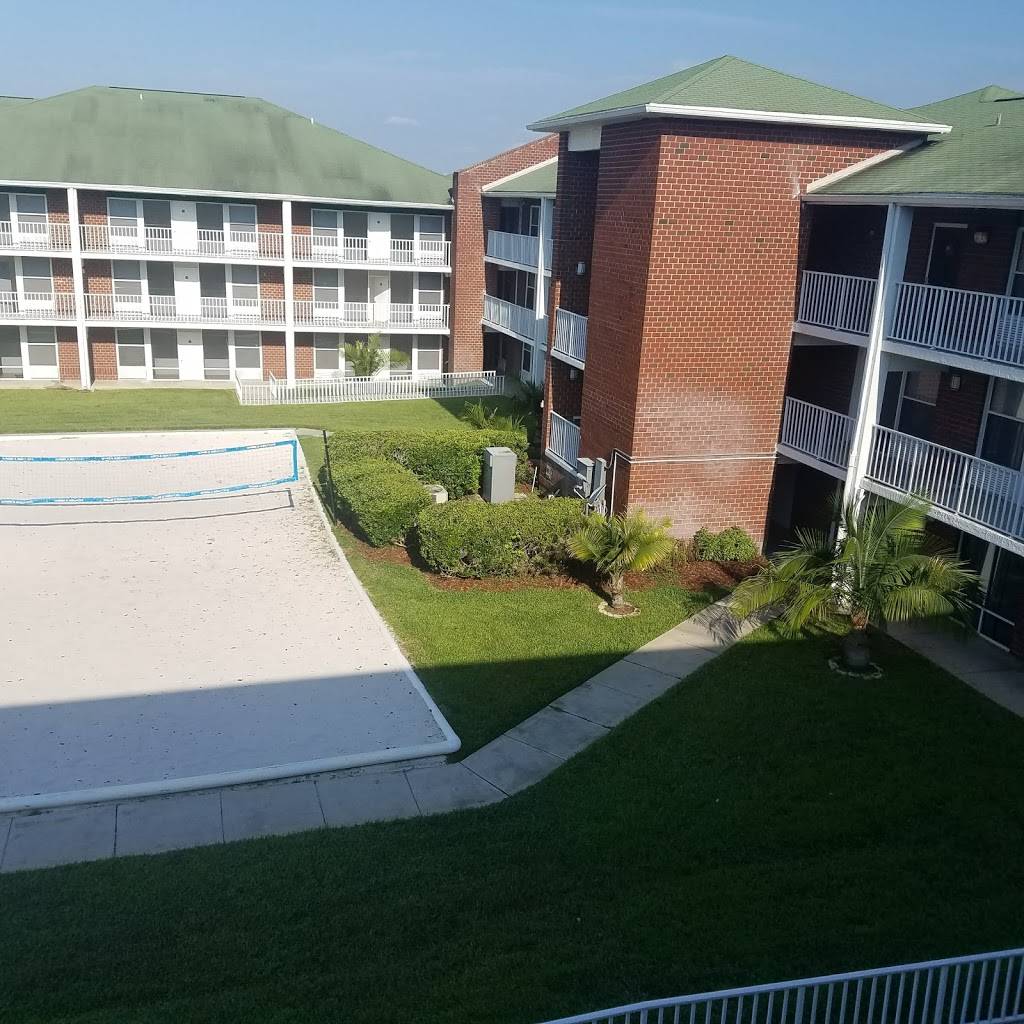 College Village Inn | restaurant | Collegiate Way, Orlando, FL 32817, USA | 4072039695 OR +1 407-203-9695