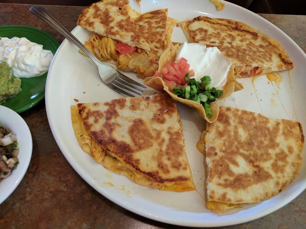 Mazatlan II Mexican Restaurant | restaurant | 2701 King Ln, Lincoln, NE 68521, USA | 4024380665 OR +1 402-438-0665