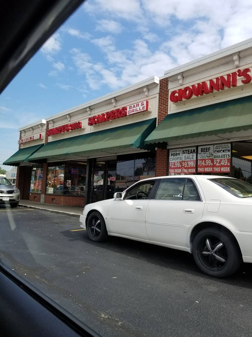 Scalpers Bar & Grille | restaurant | 5718 Mayfield Rd, Lyndhurst, OH 44124, USA | 4404423577 OR +1 440-442-3577