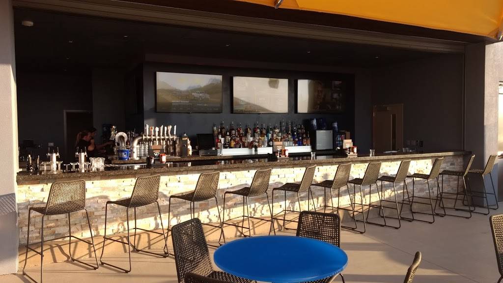 Topgolf | restaurant | 16851 N Outer 40 Rd, Chesterfield, MO 63005, USA | 6368988044 OR +1 636-898-8044