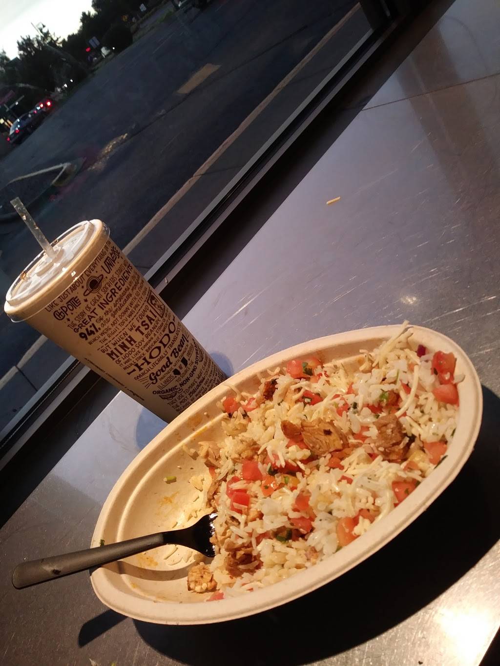 Chipotle Mexican Grill | restaurant | 5711 Xerxes Ave N Ste K, Brooklyn Center, MN 55430, USA | 7635601369 OR +1 763-560-1369